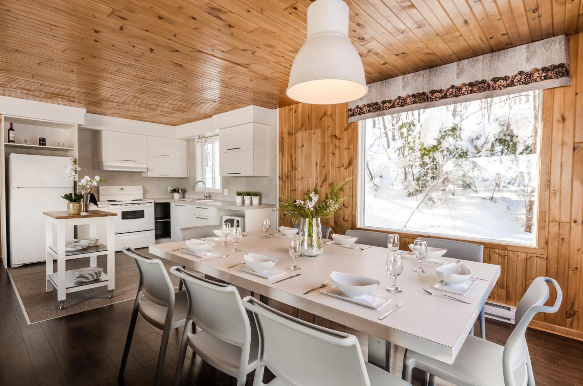 Auberge Du Lac-A-L'Eau-Claire Saint-Alexis-des-Monts Luaran gambar