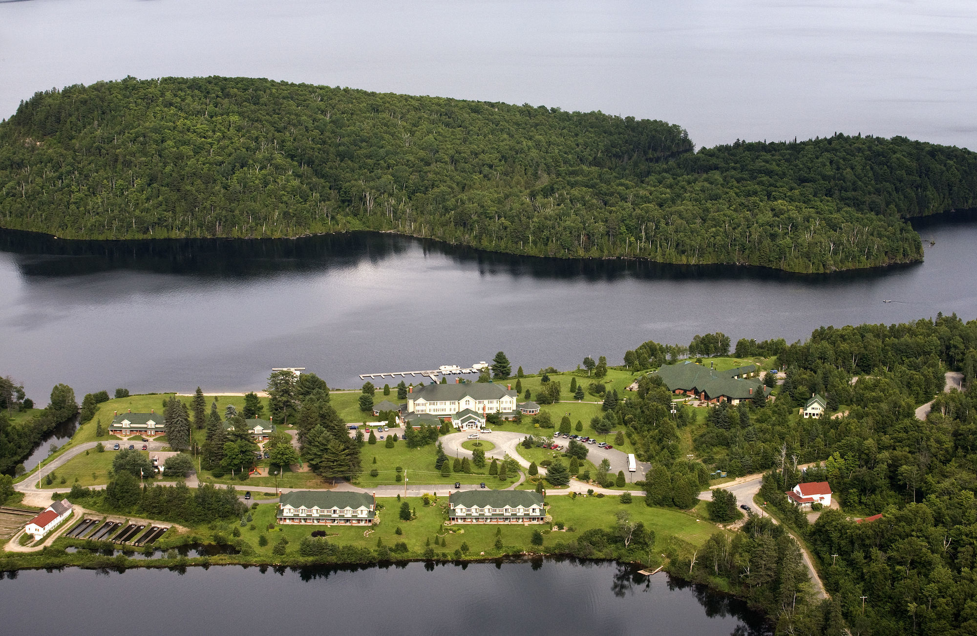 Auberge Du Lac-A-L'Eau-Claire Saint-Alexis-des-Monts Luaran gambar