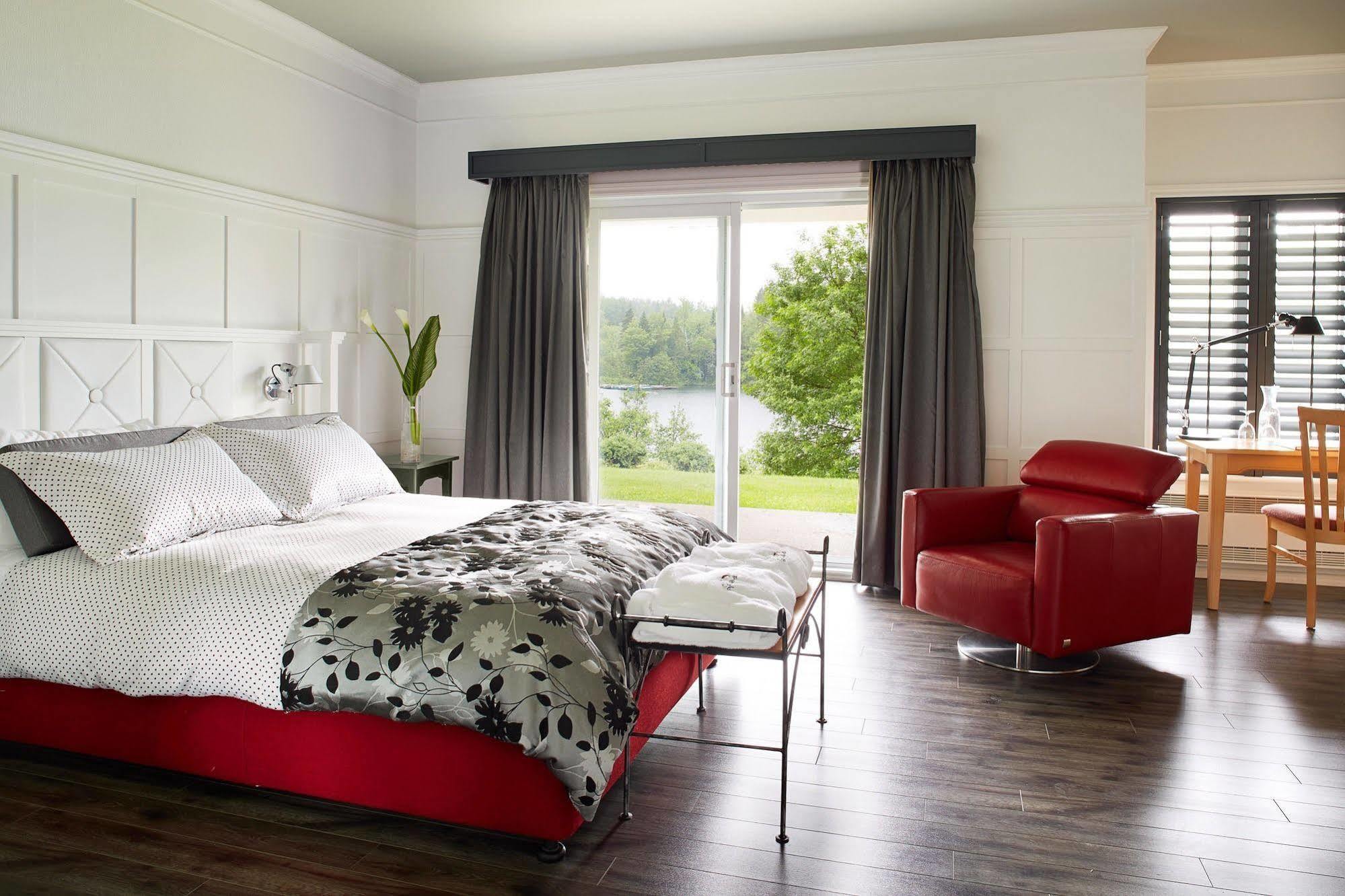 Auberge Du Lac-A-L'Eau-Claire Saint-Alexis-des-Monts Luaran gambar
