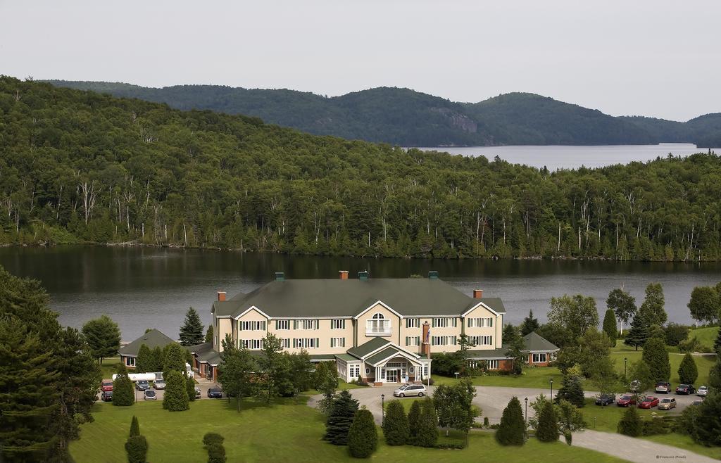 Auberge Du Lac-A-L'Eau-Claire Saint-Alexis-des-Monts Luaran gambar