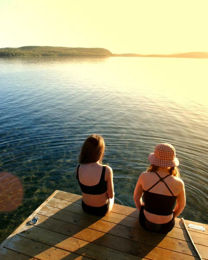 Auberge Du Lac-A-L'Eau-Claire Saint-Alexis-des-Monts Luaran gambar